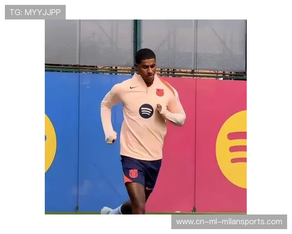 曝巴萨有意买断拉什福德续约球员或被要求再次降薪 曝巴萨有意买断拉什福德续约球员或被要求再次降薪