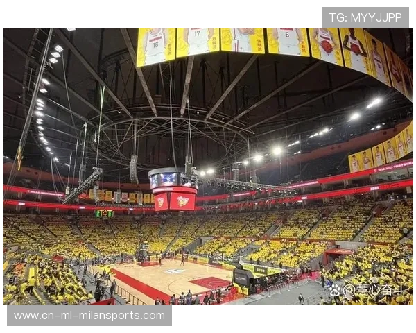 主场训练门口挤满媒体，重大事件即将公布？